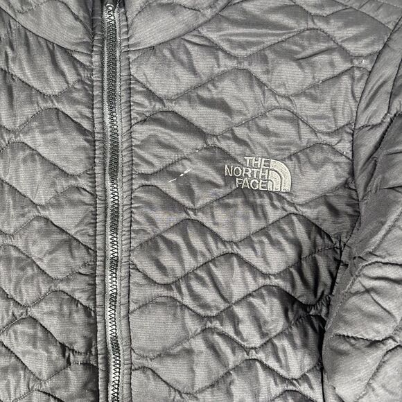 The‎ North Face Thermoball Hoodie Women’s Size XS Full Zip Black *Flaws - Picture 5 of 16